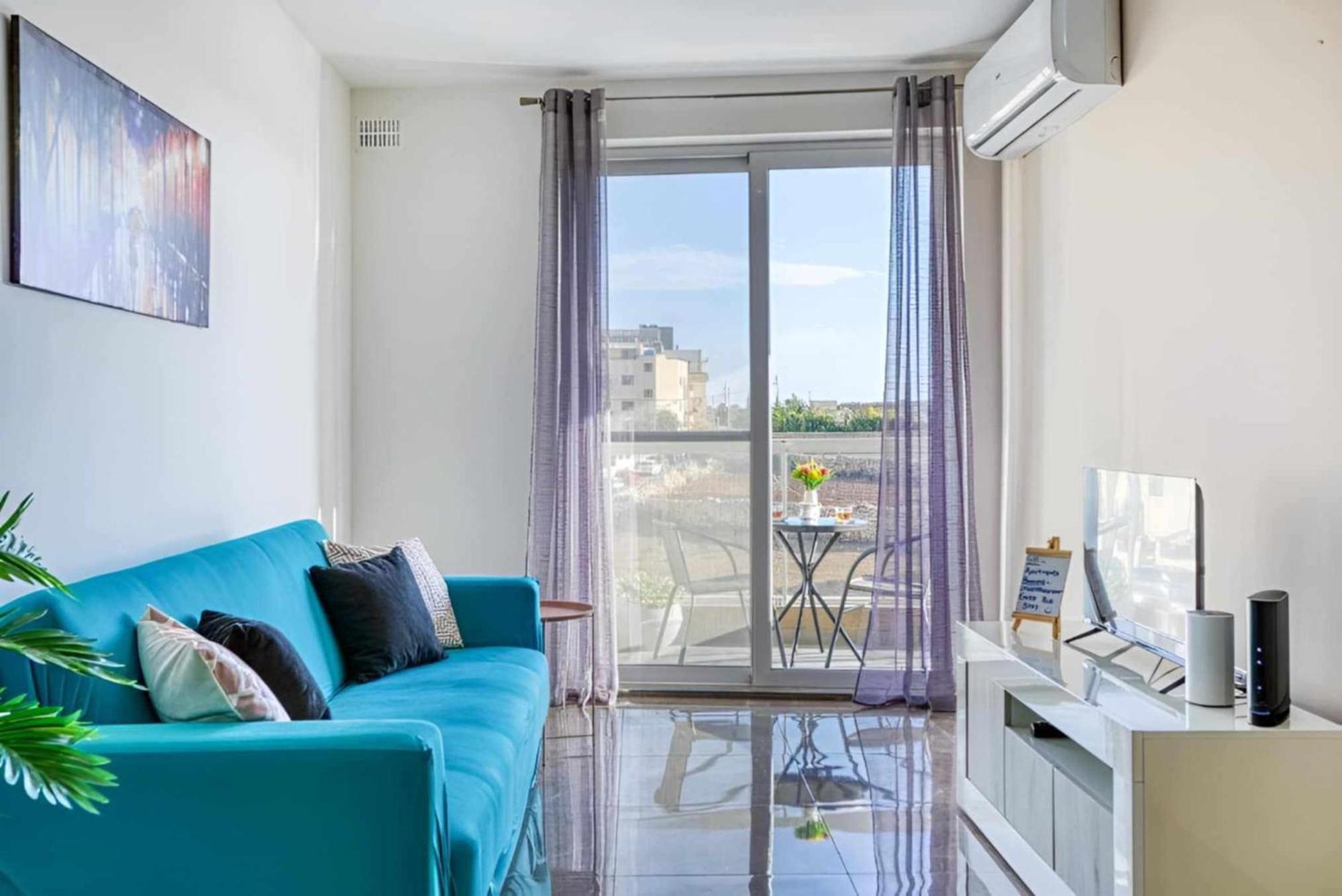 Large, 3 Bedroom Apartment In Marsascala Marsaskala Dış mekan fotoğraf