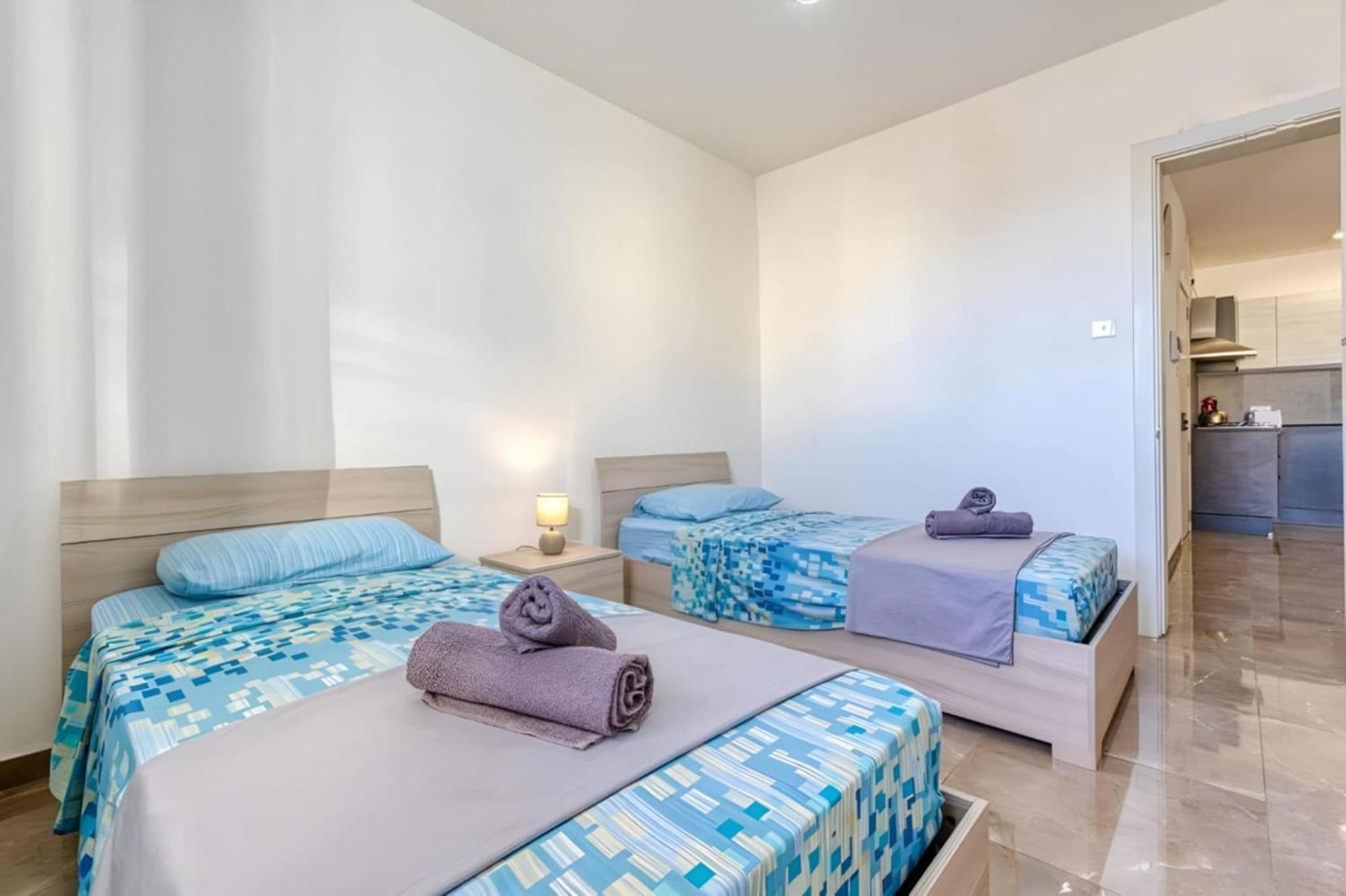 Large, 3 Bedroom Apartment In Marsascala Marsaskala Dış mekan fotoğraf